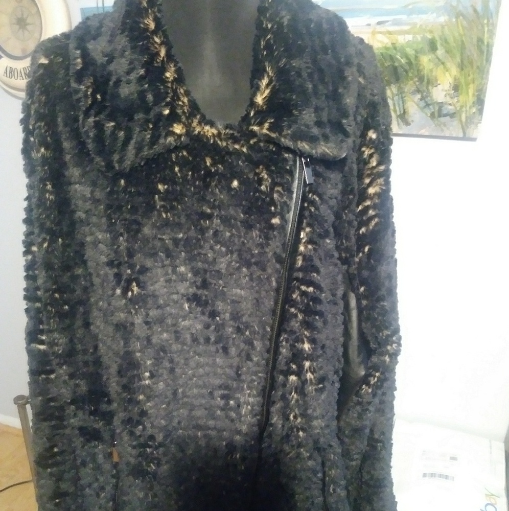 Adrienne Landau‎ coat 3x